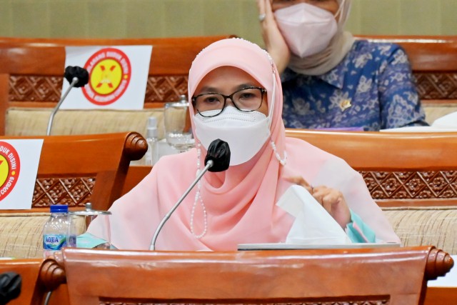 Anggota Komisi IX DPR RI Fraksi PKS Dr. Hj. Netty Prasetiyani. M.Si..