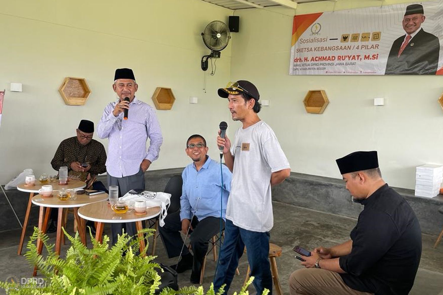 Wakil Ketua DPRD Provinsi Jawa Barat H. Achmad Ru’yat saat melaksanakan kegiatan Sosialisasi 4 Pilar Kebangsaan di Kabupaten Bogor (Humas DPRD Jabar. Dok Humas DPRD Jabar