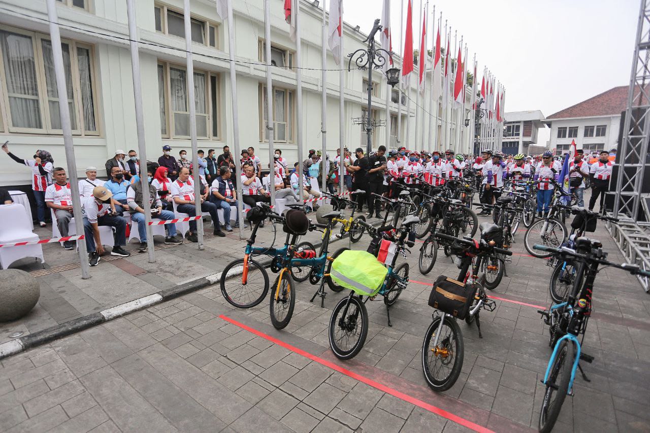 500 peserta mengikuti Fun Game Bike to Tribute Ir. Soekarno, Minggu 26 Juni 2022. Ft Humas Kota Bandung