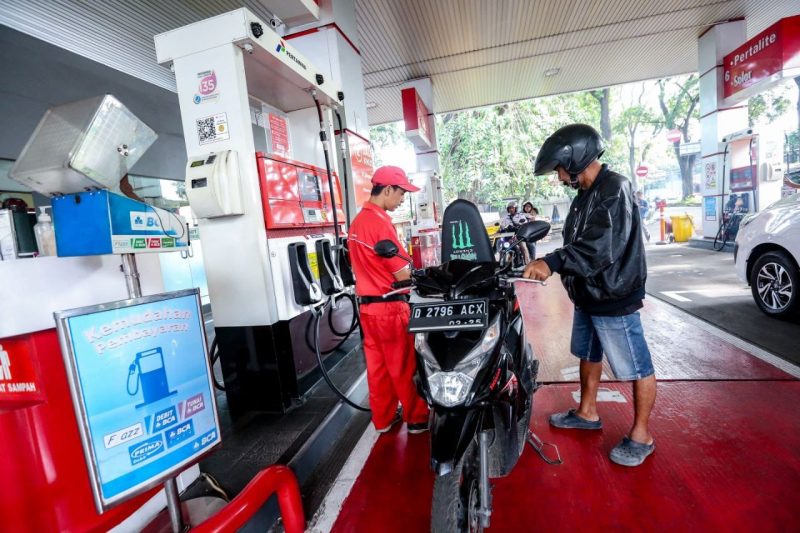 Penawaran ini memberikan kesempatan kepada pelanggan untuk mengisi bahan bakar dengan harga yang sangat terjangkau selama periode promosi.