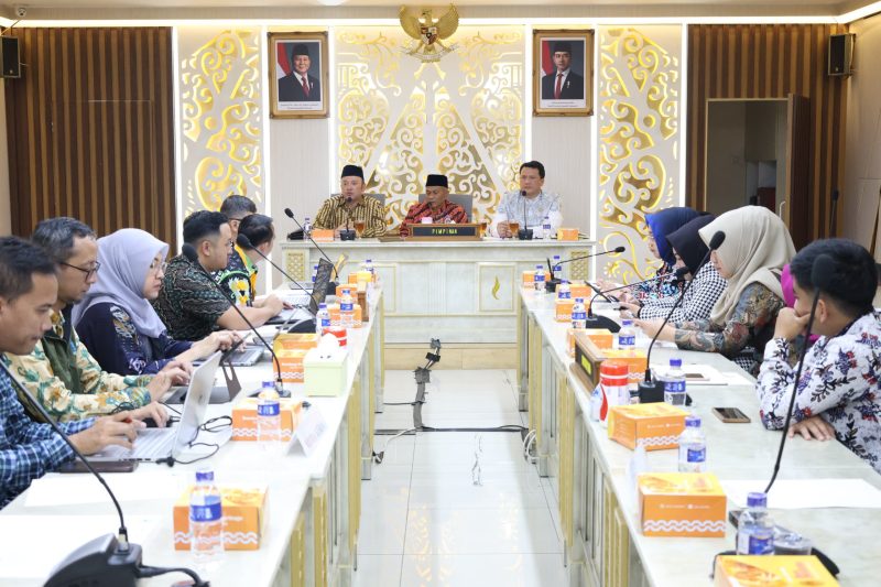 Anggota Komisi V DPRD Provinsi Jawa Barat Aceng Malki di Kota Bandung, Kamis (24/1/2025).