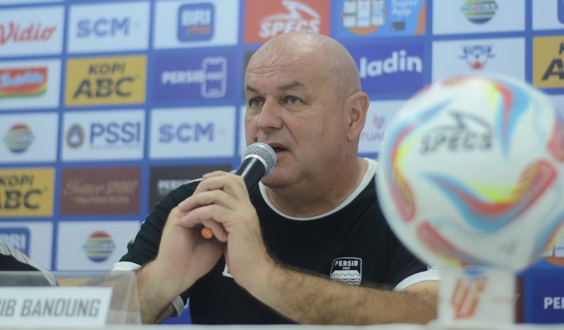 Bojan Hodak Pelatih Persib