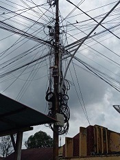 Kabel Udara di salah satu sudut jalan kota Bandung.