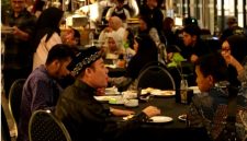 Suasana Buka Puasa Bersama disalah satu Hotel di kota Bandung.