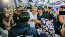 Wali Kota Bandung, Muhammad Farhan saat  menghadiri Semarak Ramadan Bandung Utama 2025 yang digelar di Kecamatan Bojongloa Kidul, Sabtu (8/3/2025).