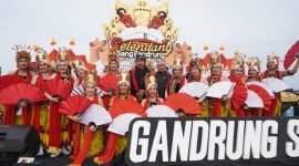 Acara Festival Gandrung Sewu 2025 yang digelar di Pantai Marina Boom, Banyuwangi, Jawa Timur,