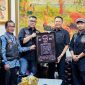 Ketua Dewan Pembina Ikatan Motor Indonesia (IMI), 
Bambang Soesatyo, saat  menerima Pengurus Black Hawk Batavia MC di Jakarta, Jumat (14/11/25).